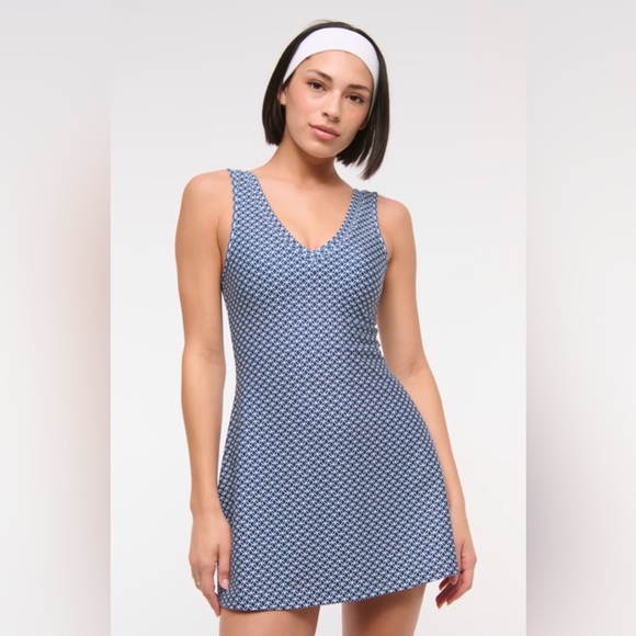Abercrombie & Fitch Dresses & Skirts - YPB sculptLUX V-Neck Mini Dress